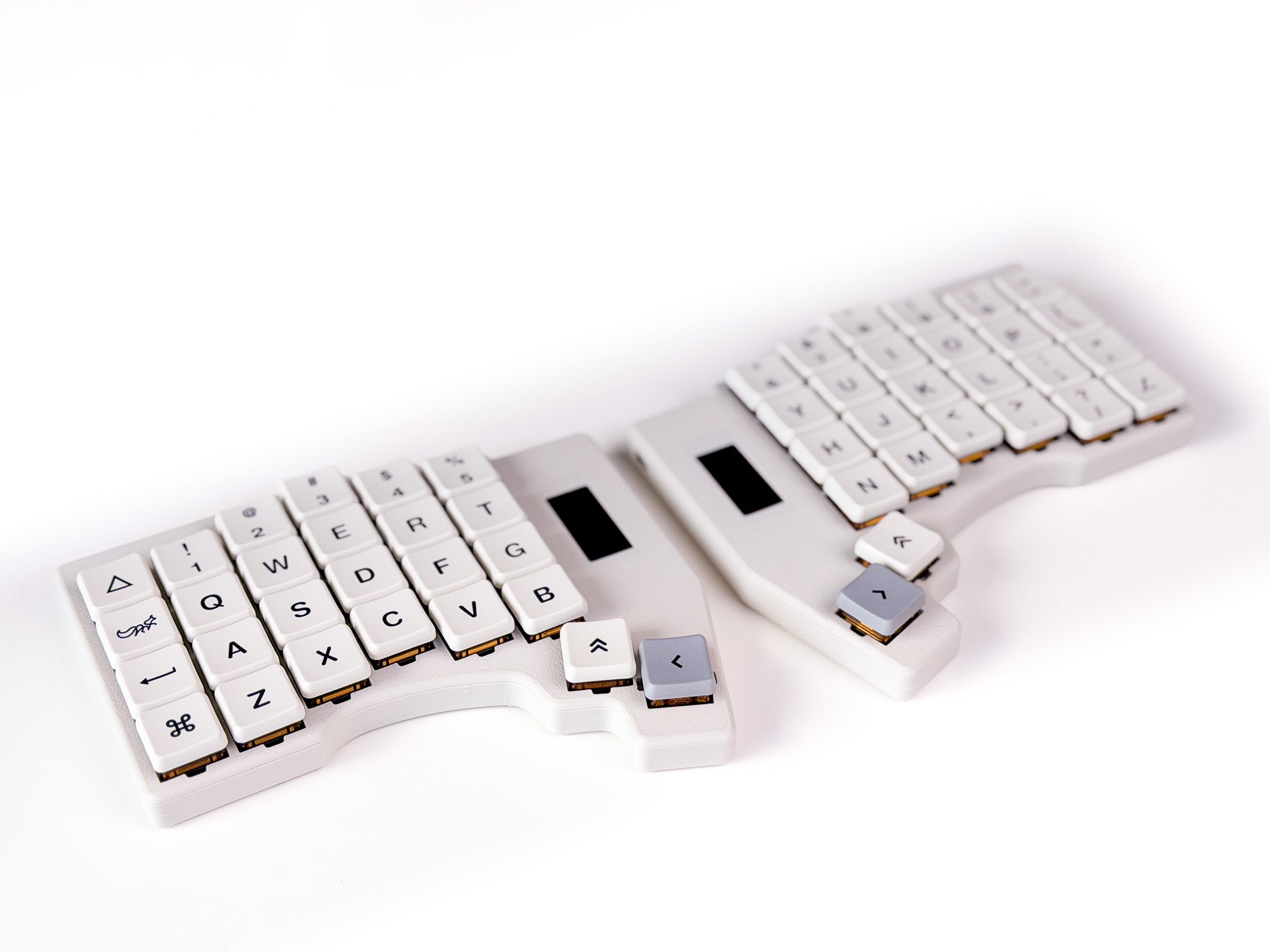 White Mantaray Pro Wireless keyboard on a white background
